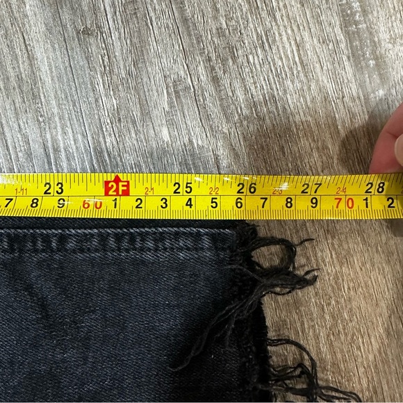AGOLDE Nico High Rise Slim Fit Jeans in Cassette 25 Black Distressed - Picture 11 of 13